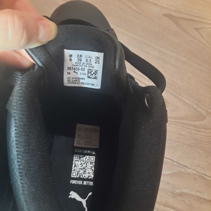 Продам осінні кросівки жіночі PUMA Karmen II Idol Mid чорного кольору