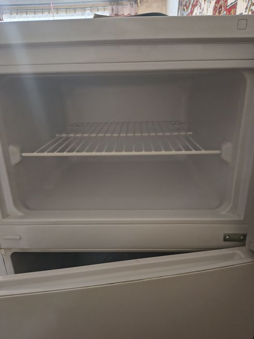 Холодильник Beko RDSA240K20W 223л у гарному стані