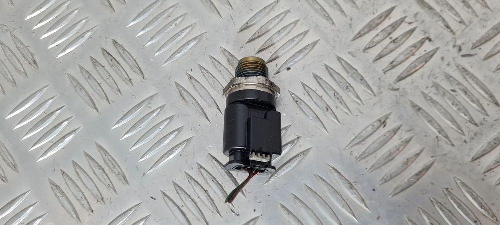 Mercedes W211 2.2 Czujnik Ciśnienia Paliwa