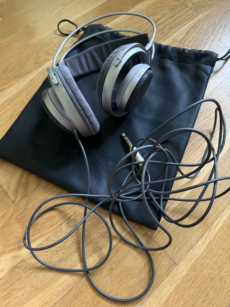 Sony MDR‑F1 – kultowe słuchawki open‑air