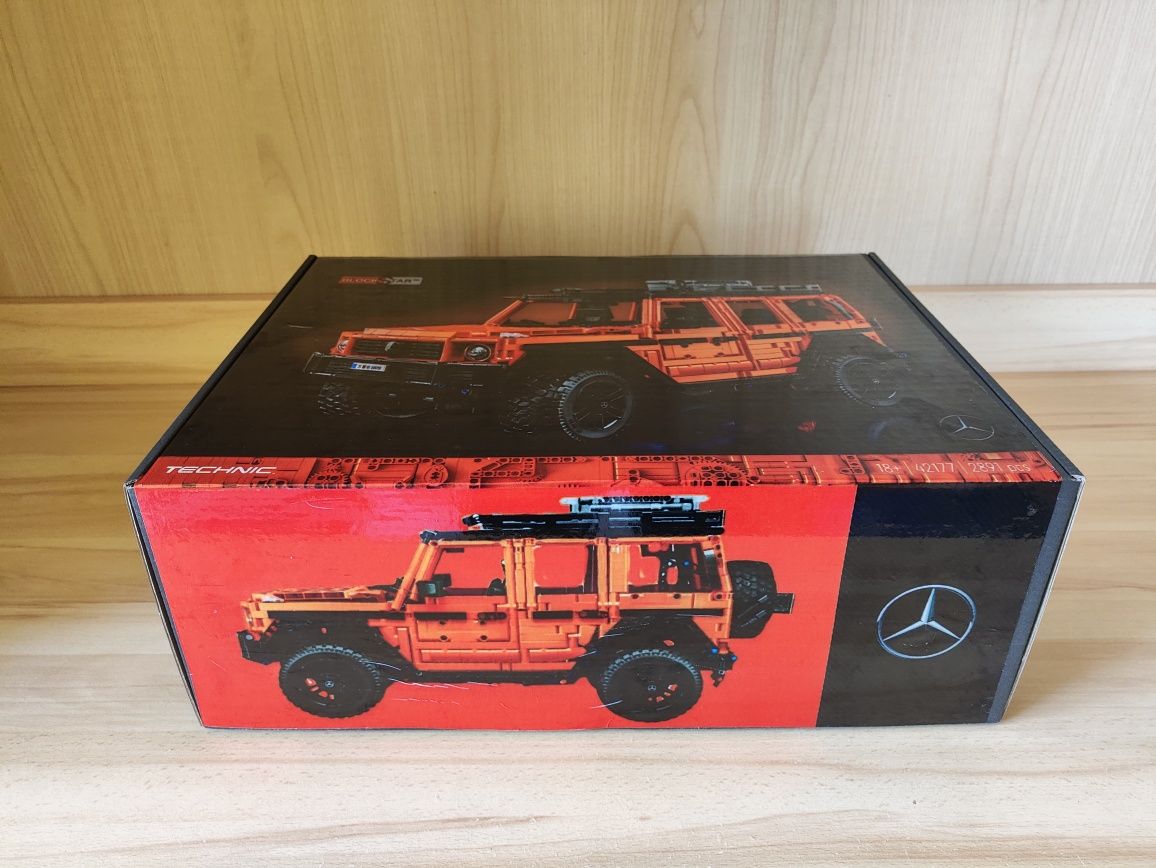 Конструктор Technic Mercedes-Benz G 500 (42177) мерседес