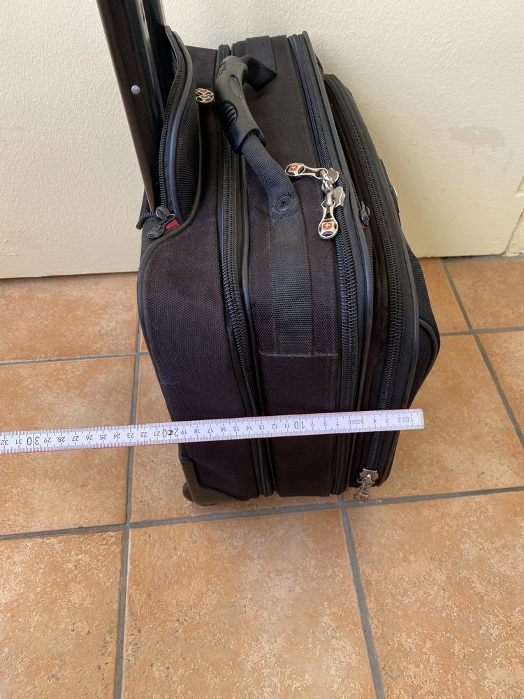 Валіза, чемодан. Кейс пілот Wenger Swissgear Granada