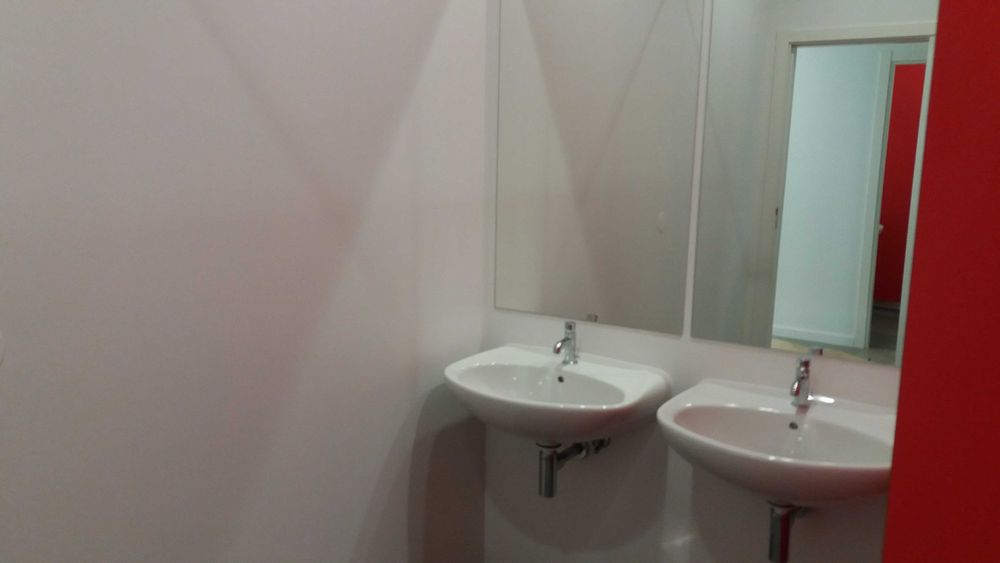 canalizações , eletricidade e sistemas de energia solar , 24 horas.