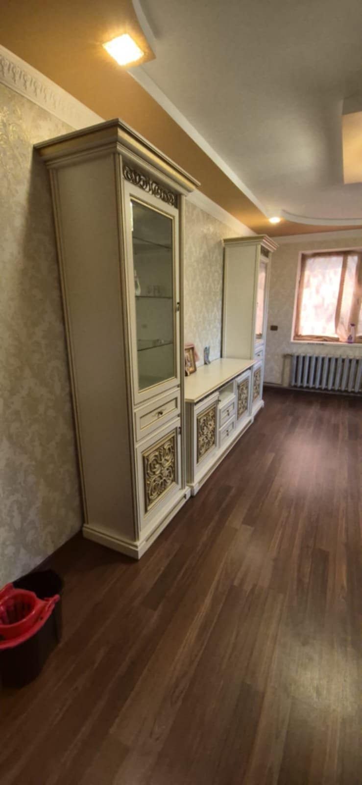Продам трикімнатну квартиру з євроремонтом