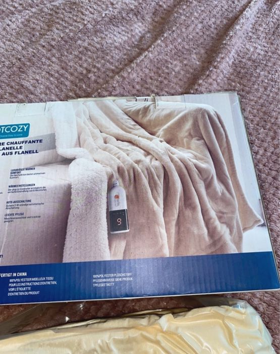 Koc elekteyczny nowy bezowo bialy 130x180cm