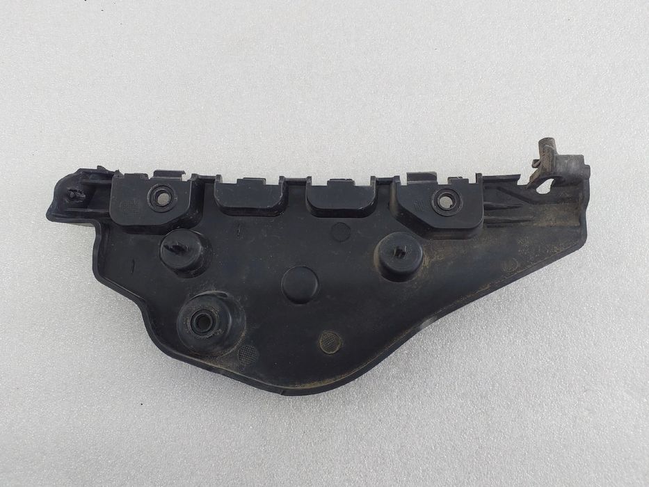 Guia de pára-choques trás esquerdo RENAULT Zoe (BFM_)