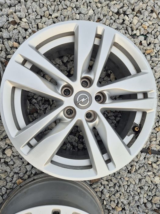 Felgi aluminiowe Opel Astra J K 16 5x105 7J et41 orginal