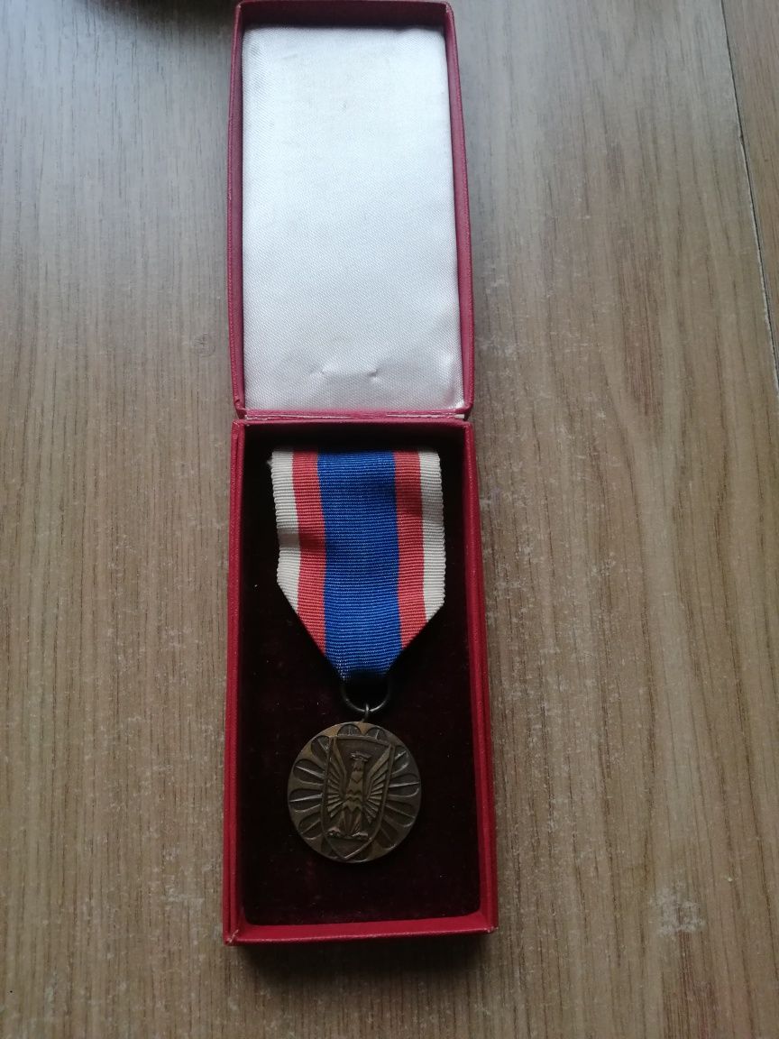 Medal z lat PRL.
