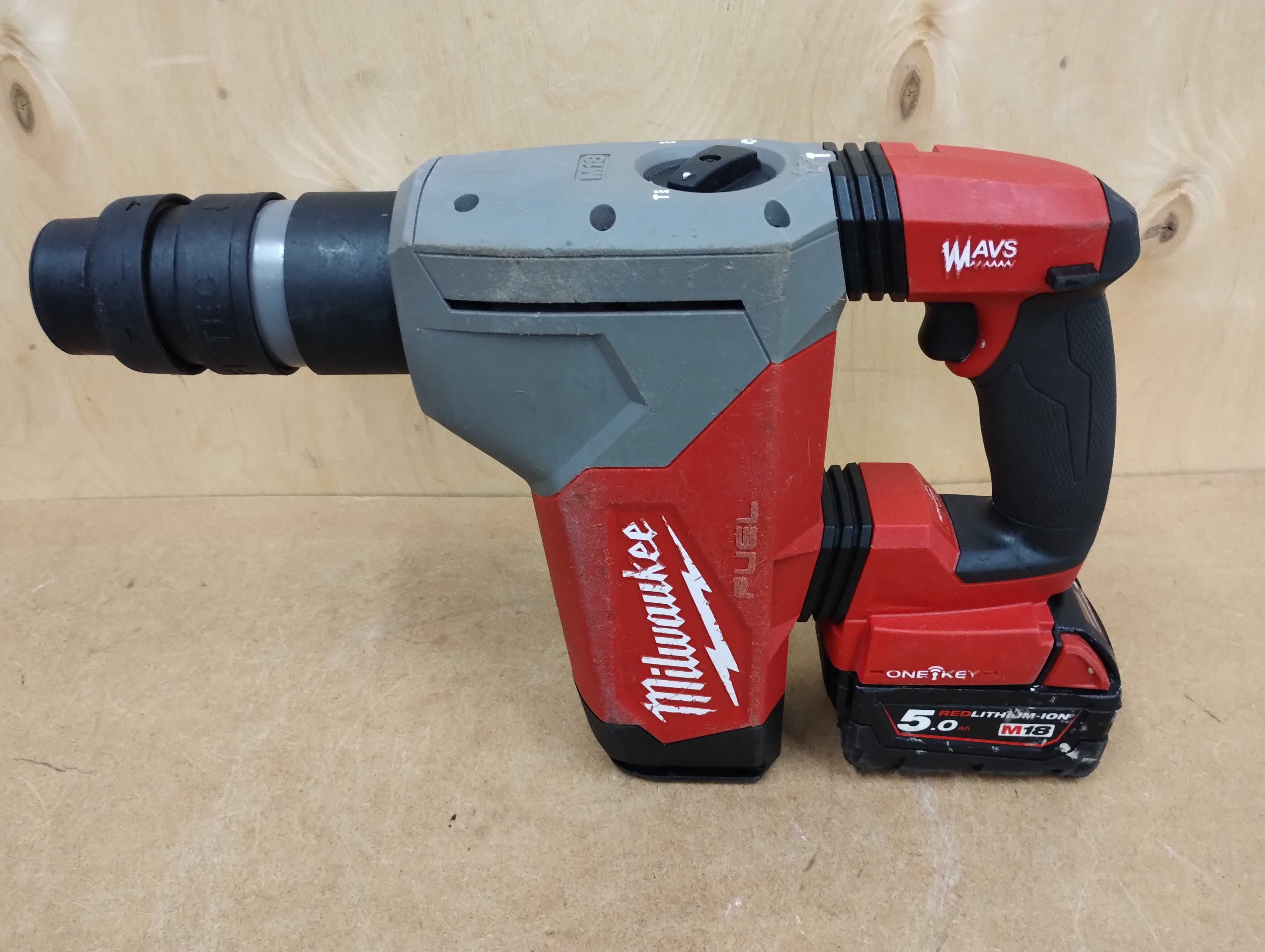 Młotowiertarka akumulatorowa Milwaukee M18 ONEFHPX z baterią 5.0Ah