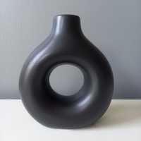 Wazon czarny ceramiczny dekoracyjny