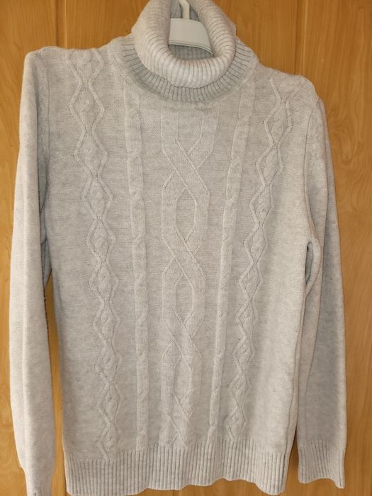 Свитер/ Гольф 146 р