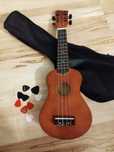 Ukulele gitara + kostki