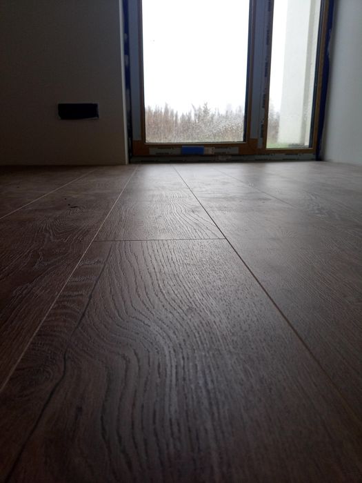 Cyklinowanie, układanie, renowacja starych jak i nowych podłóg drewnia