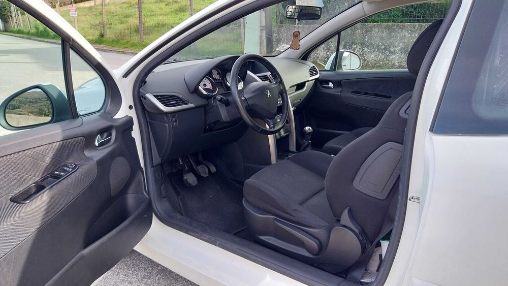 peugeot 207 1.6 hdi