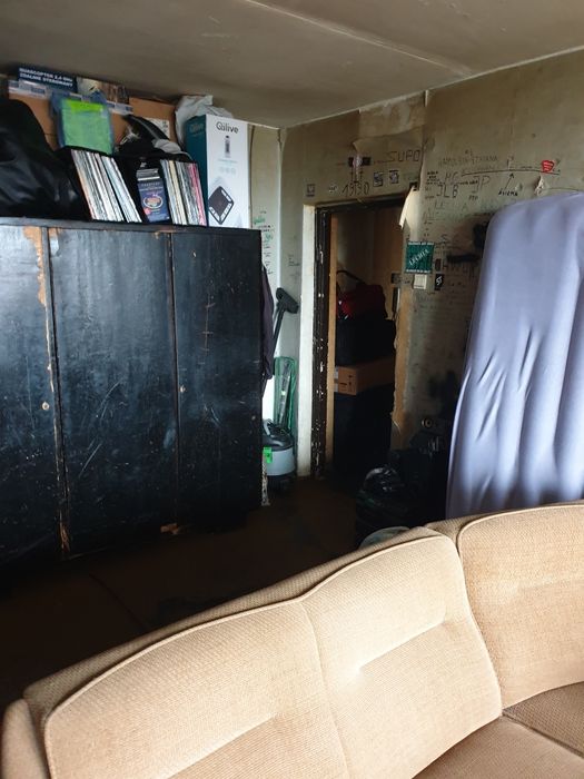 Opróżnianie mieszkań Piwnic Strychów i innych