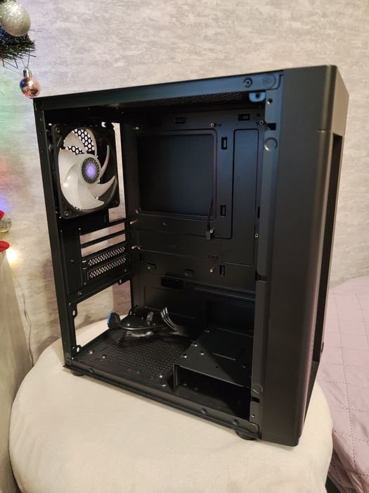 Корпус aerocool hexform