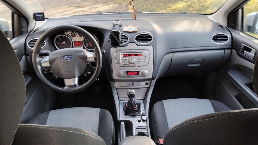 Продам форд фокус можливий обмін