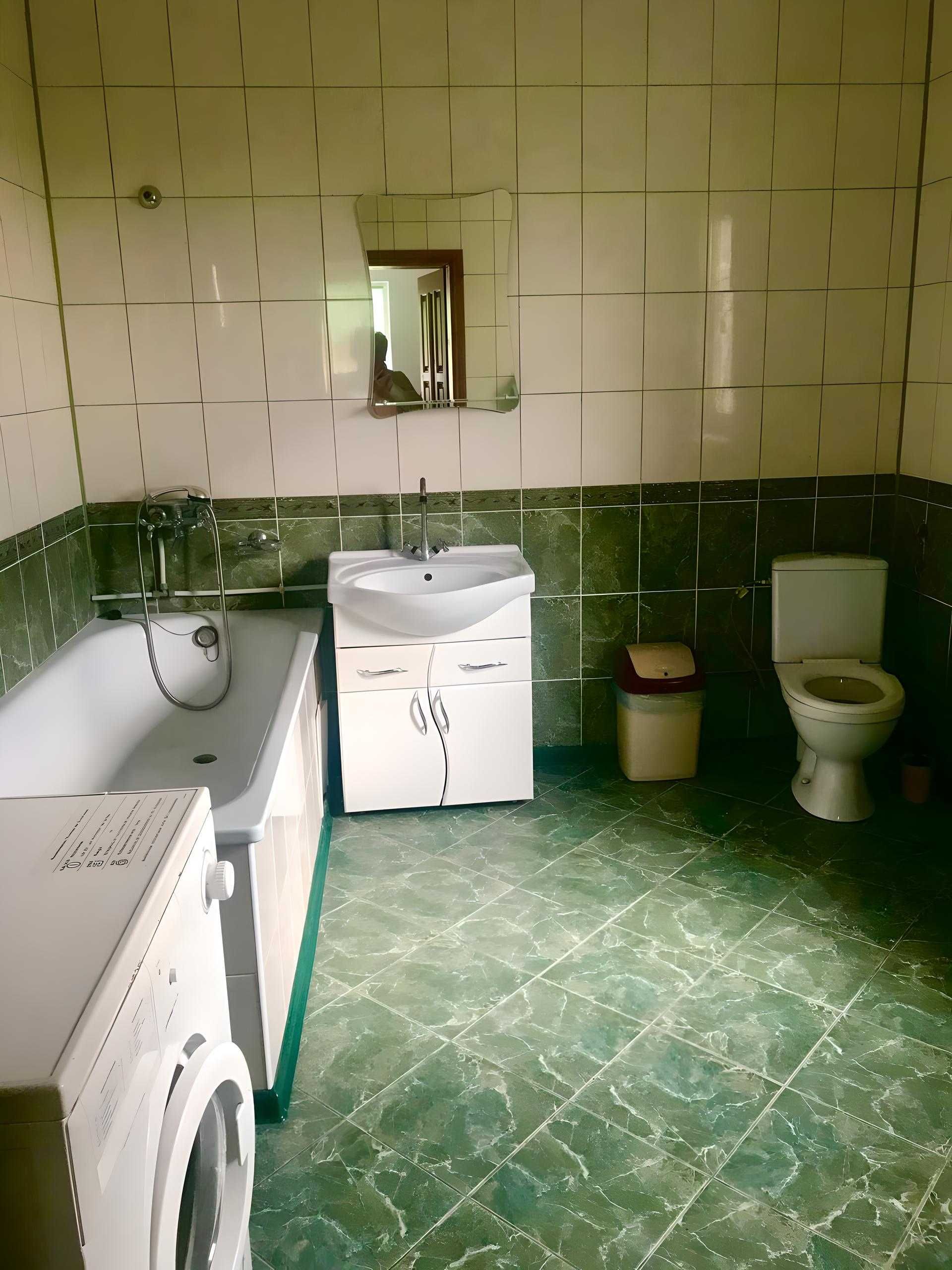 Відпочинок у Хрінниках — Будинок біля води, закрита територія