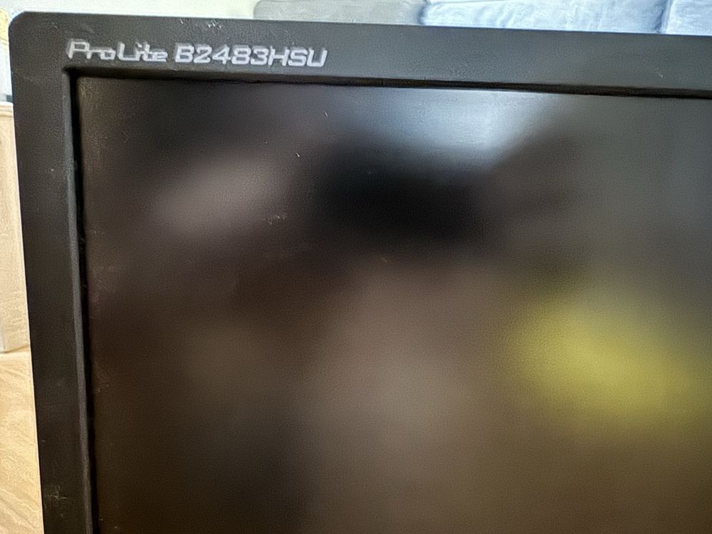 Mojitor Iiyama 24”