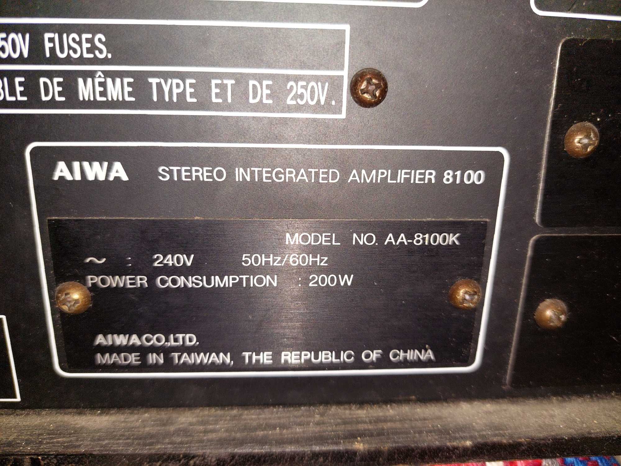 усилитель AIWAAIWA  класса AA. stereo integrated amplifier 8100
