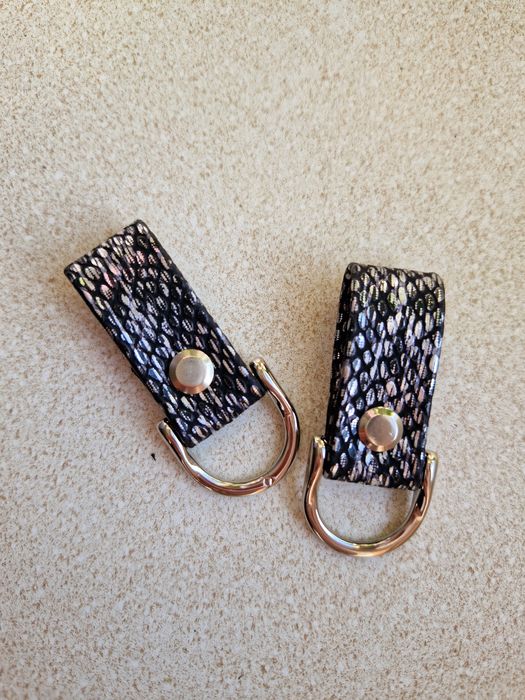 Przecierane CZARNO/ SREBRNE Zaczepy eco + srebrne okucia do obag moon