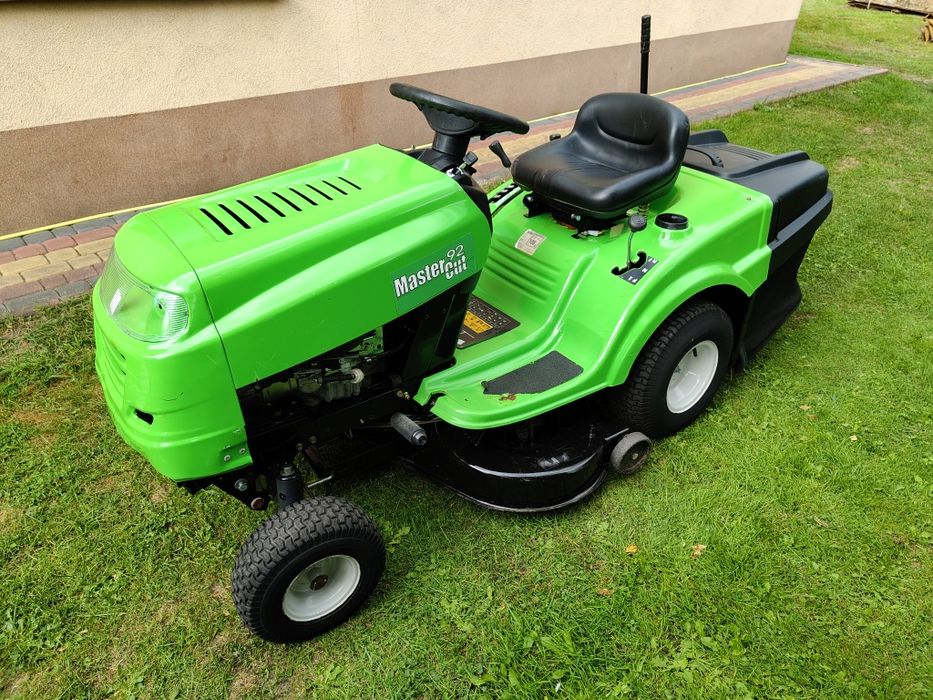 Traktorek kosiarka MTD z koszem