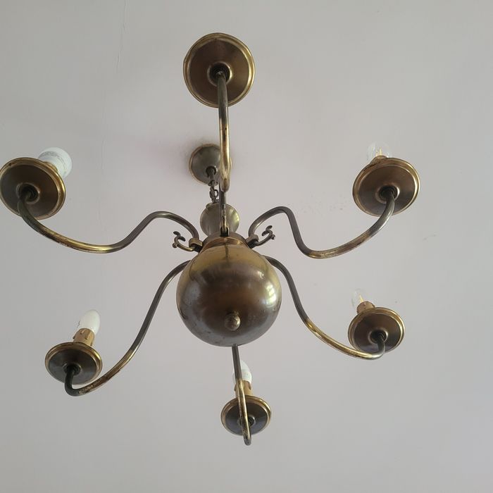 Żyrandol mosiężny, antyk,  sześcioramienny