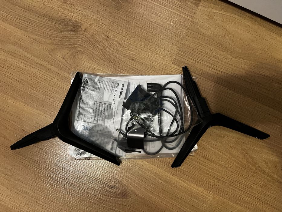 Продам телевізор Sumsung UE43CU7100UXUA