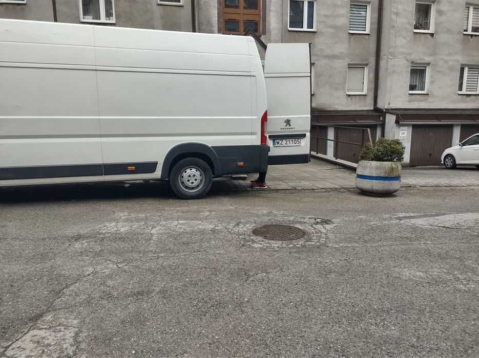 Przeprowadzki , Transport ,Utylizacja sof,mabli nosimy wynosimy itp