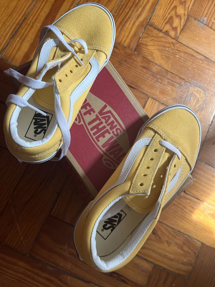 Vans amarelos novos tamanho 34