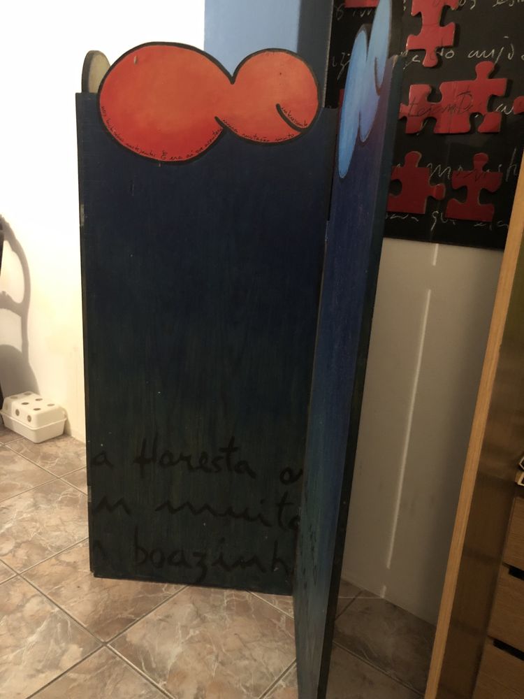 Biombo de madeira pintado