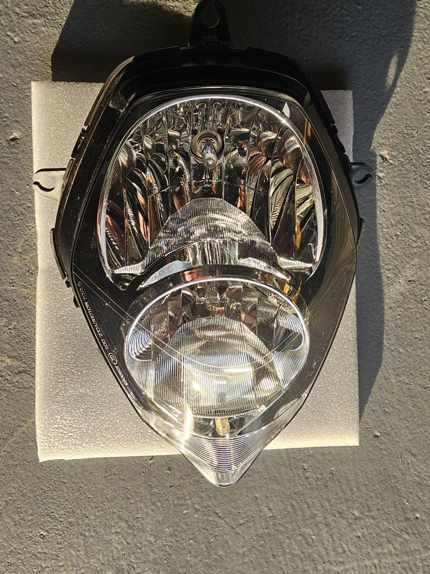 Reflektor lampa przednia v strom 1000, 650 Dl1000 DL650