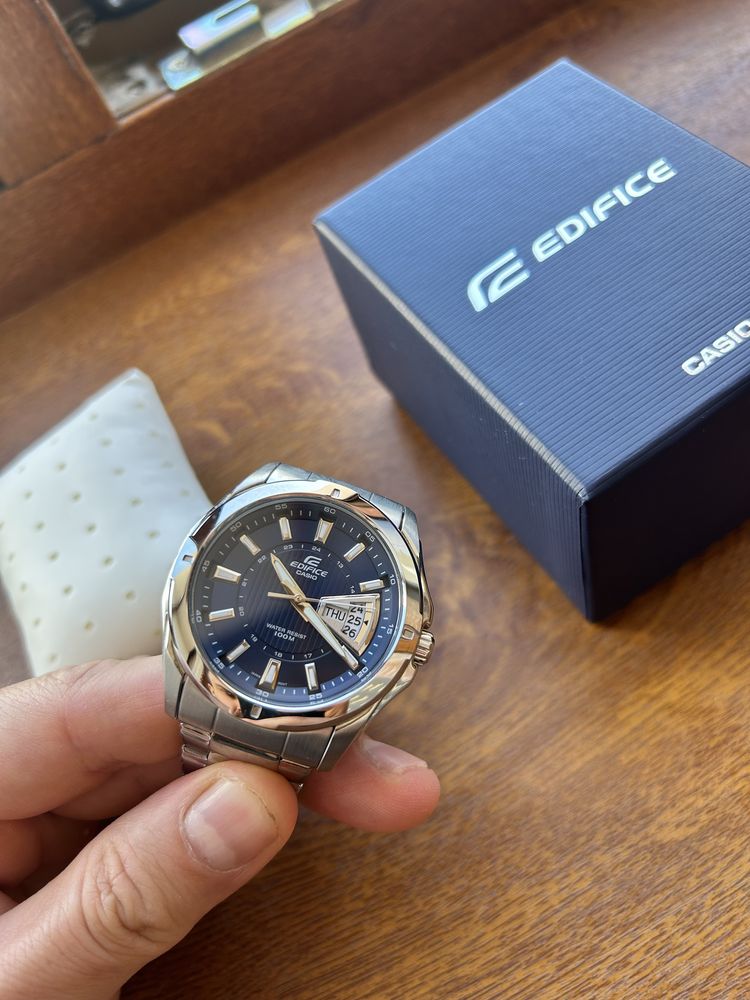 Мужские наручные часы Casio Edifice EF-129D-2AVEF