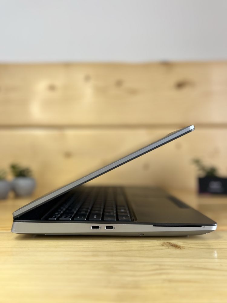 RTX 5000 16GB/Ноутбук Dell Precision 7550/i7-10875H/64GB/1TB/15.6"FHD