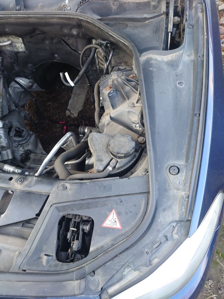 Maska zamki naboje BMW F10 f11 kolor a76