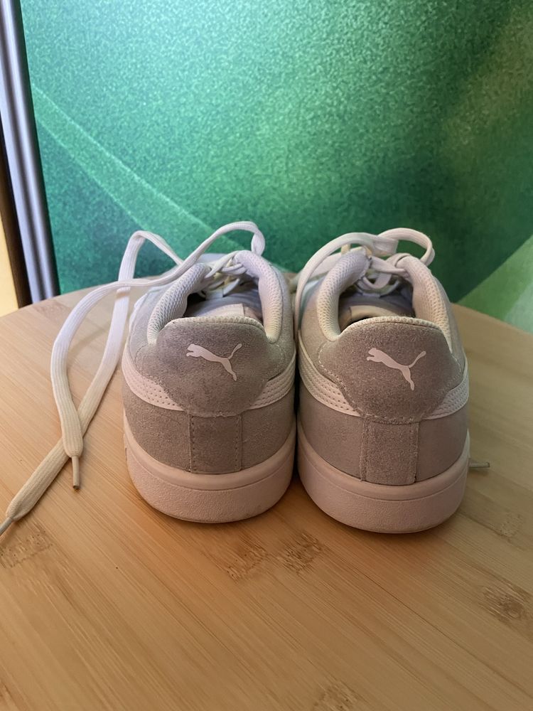 Buty marki Puma , rozmiar 40,5 unisex