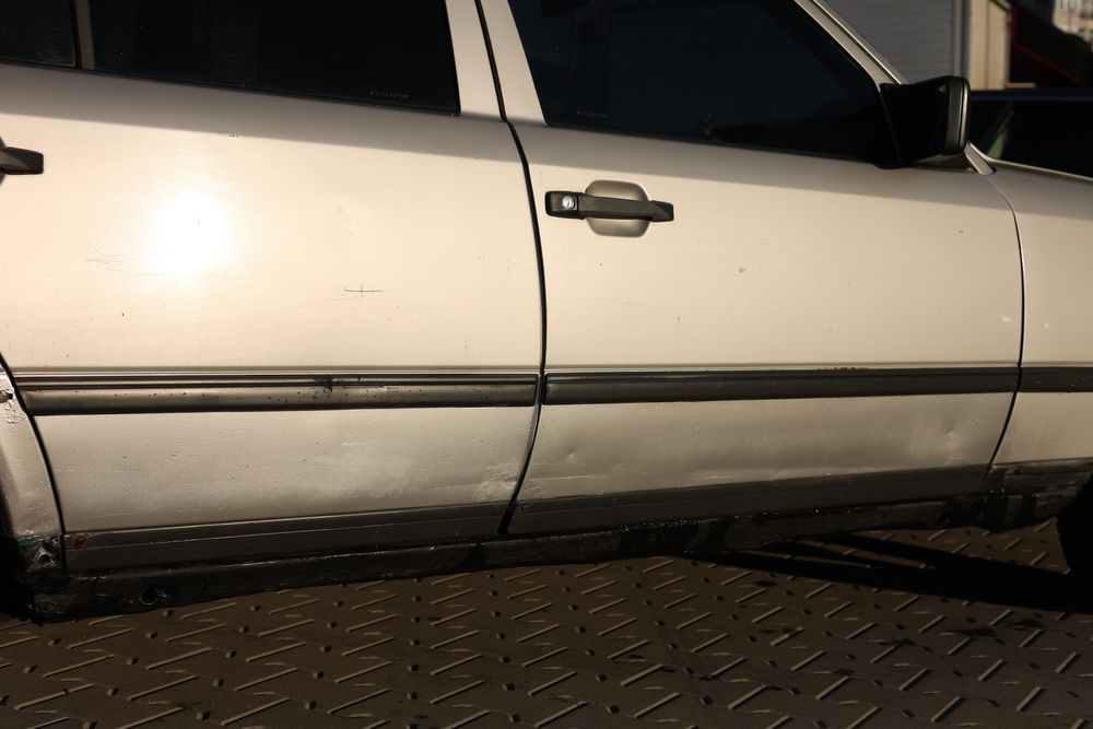 Mercedes-Benz W124 200D