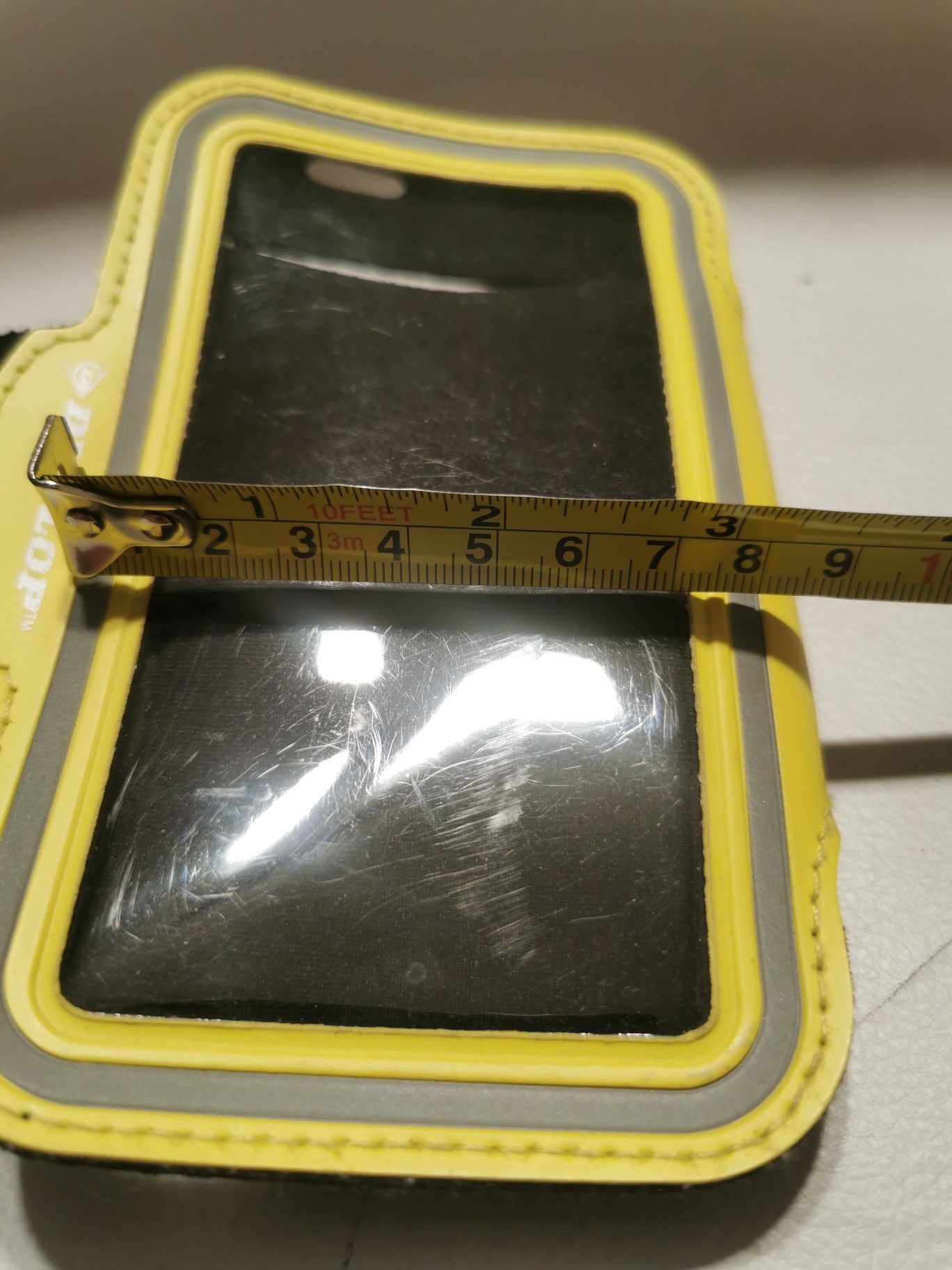 Etiu, opaska na telefon