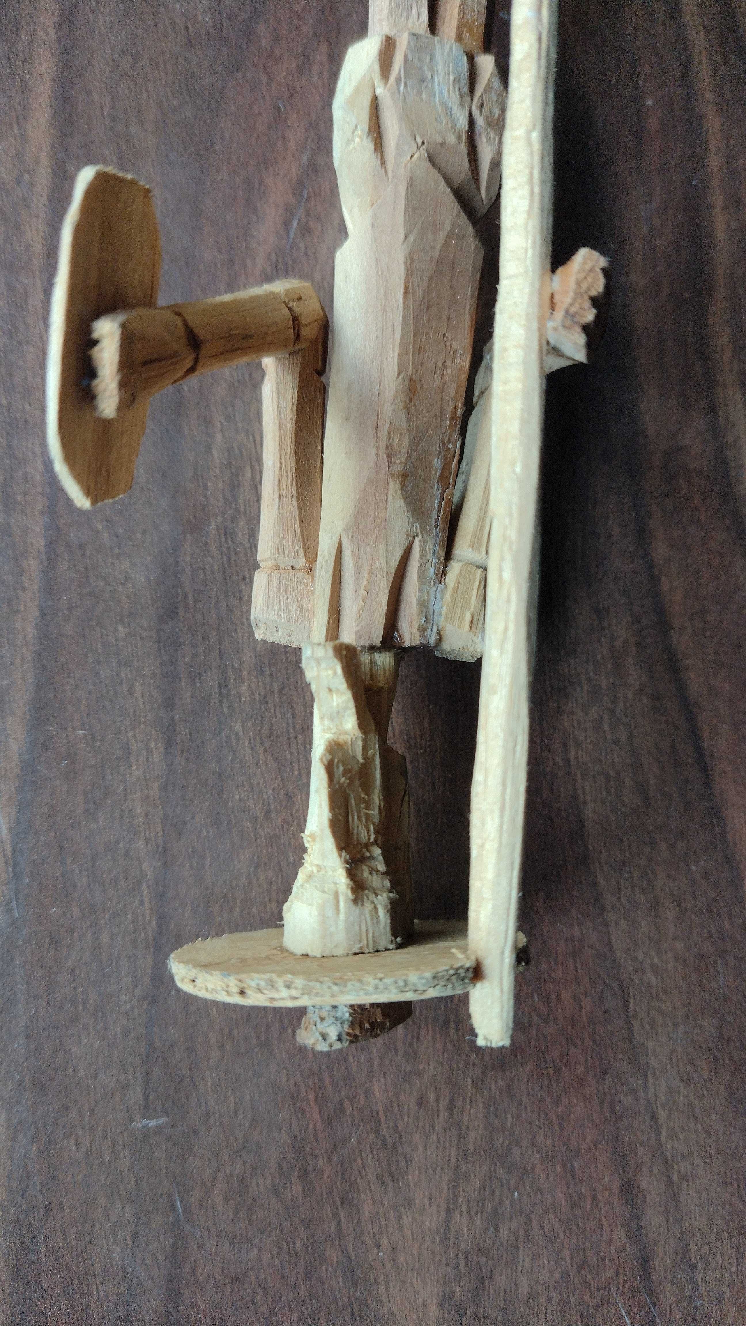 D. Quixote de La Mancha, estatueta em madeira