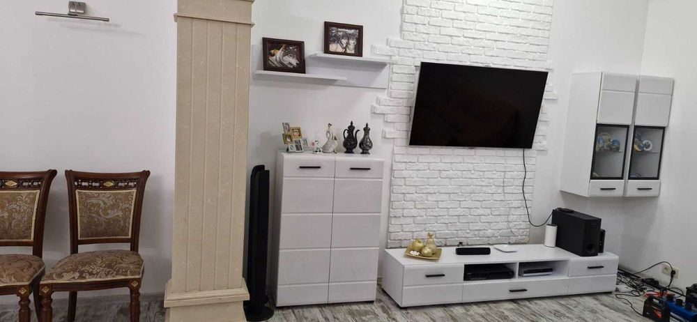 Продаж чудового будинку поруч з сосновим лісом с.Гореничі