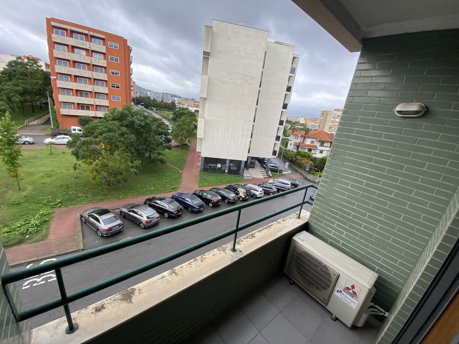 Aluga-se T1 Nogueiró