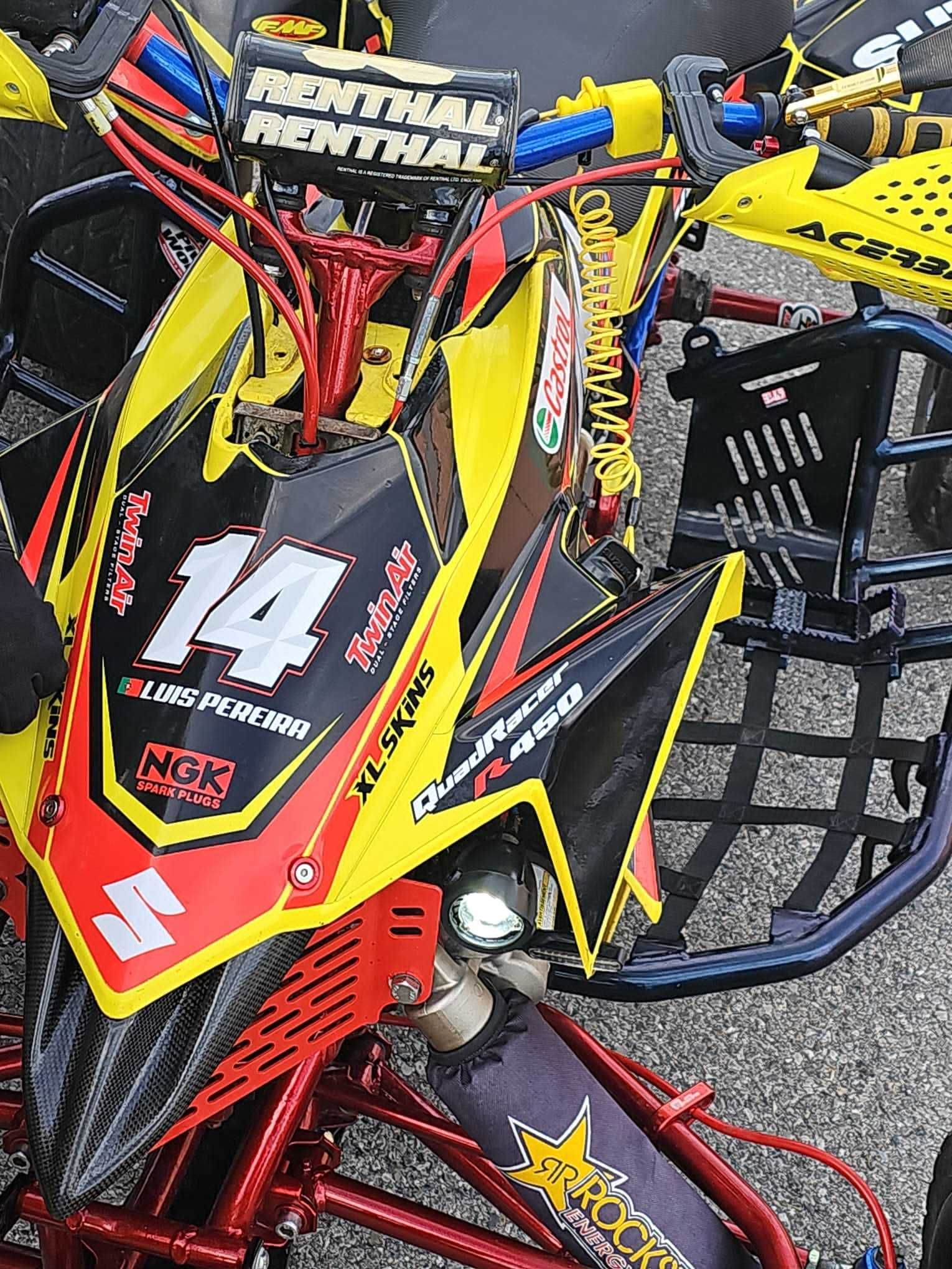 Suzuki ltr com documentos franceses com kit antena