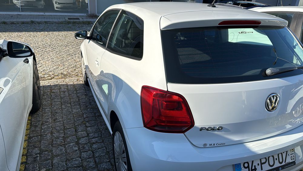 Volkswagen Polo 1.4 TDI Comercial 2L – Económico e Fiável