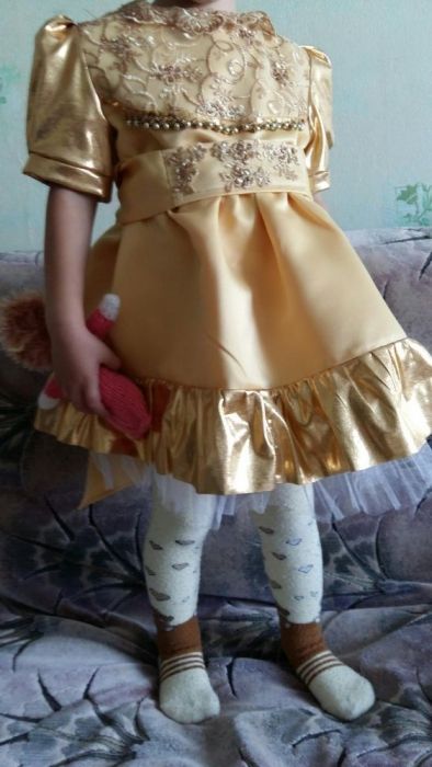Прокат золотого платья принцессы 2-4 года