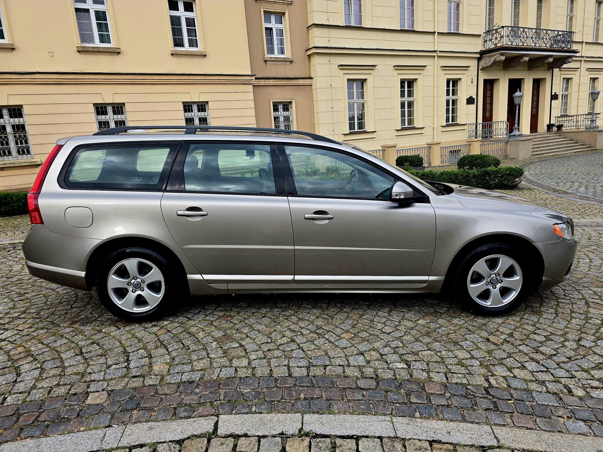 Zamiana Volvo V70 SkoryKlimatronicEl.KlapaNaviParktronicAlufelgi!