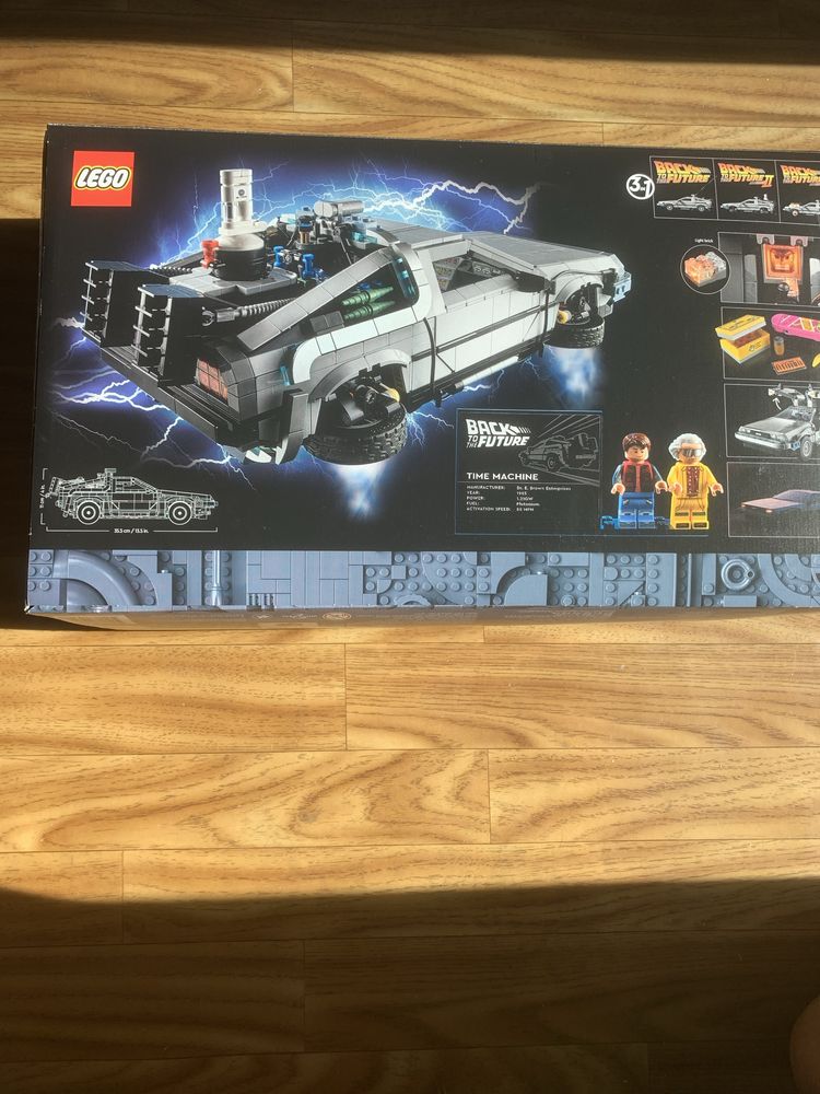 LEGO 10300 Delorean BTF