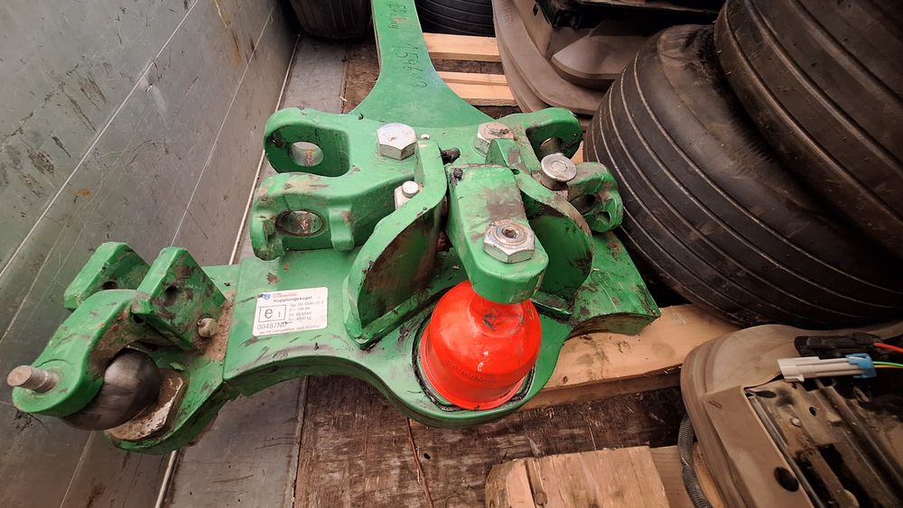 Płyta nośna zaczep kulowy John Deere