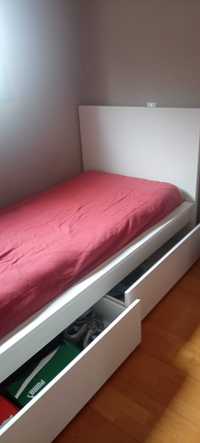 Cama solteiro Malm IKEA