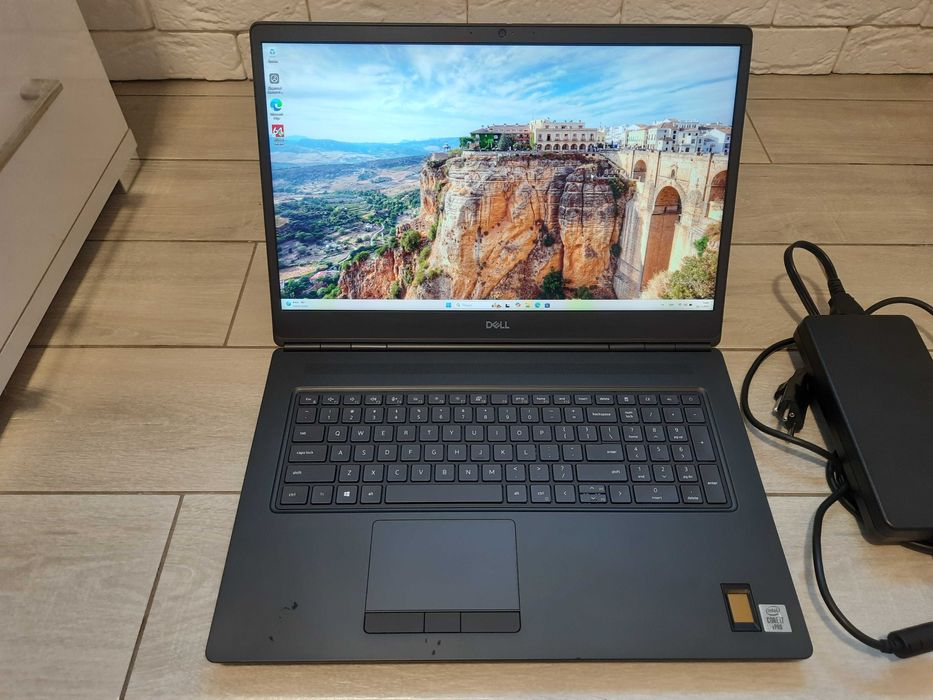 Dell 7750 IPS i7-10850h, 32-64 Gb, 512 SSD, RTX 4000 8Gb, бат 5 годин