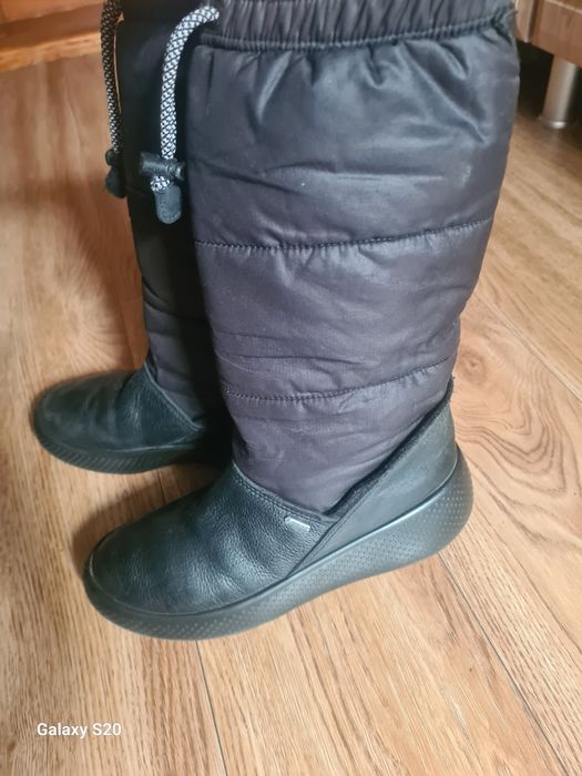 Продам зимние сапоги Ecco ukiuk